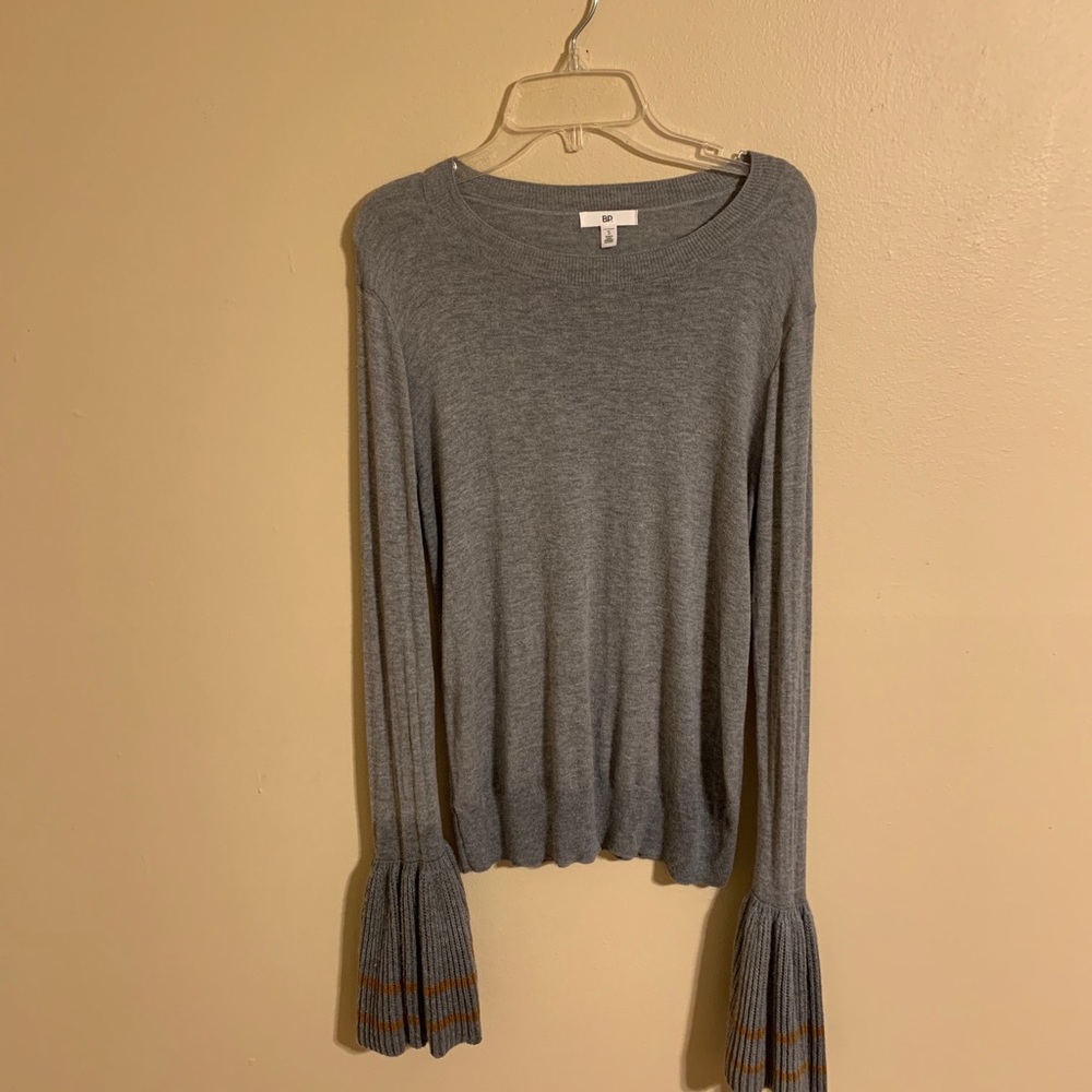 Crop sweater with bell sleeves